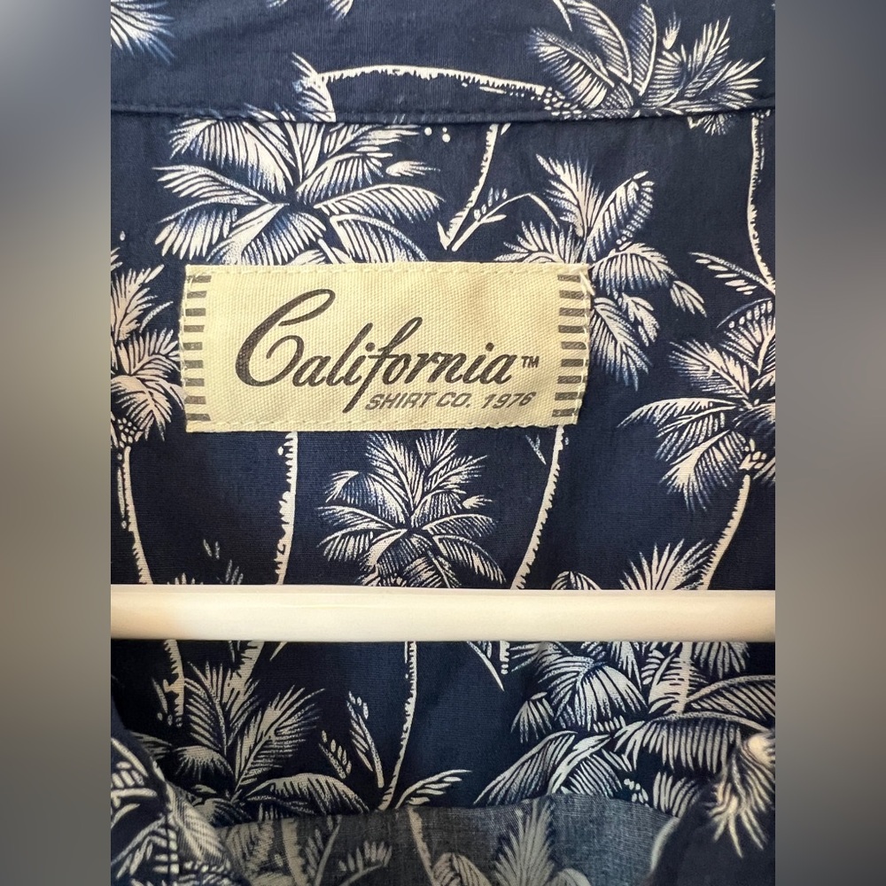 California Shirt Co Navy Palm Print Men's Casual Button Up Shirt Size XL - Picture 4 of 7